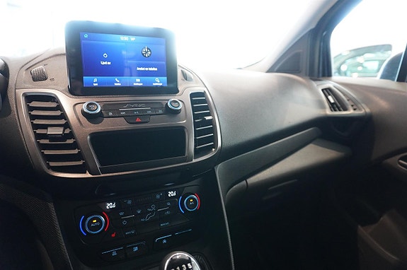 Ford Transit Connect 11 of 15