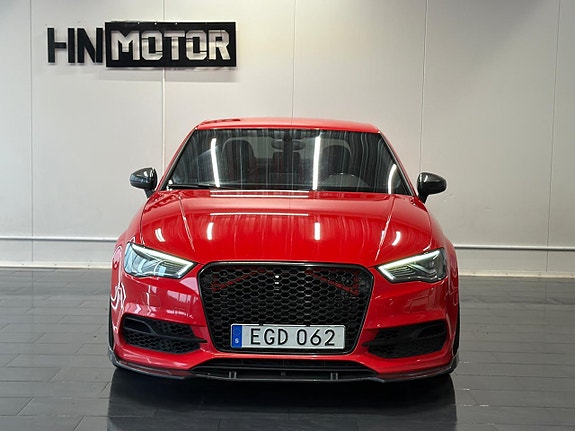 Audi S3 3 of 5