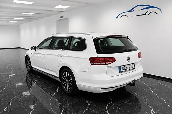 Volkswagen Passat 4 of 5
