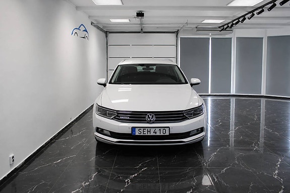 Volkswagen Passat 3 of 5