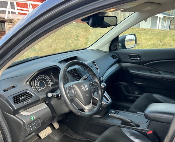 Honda CR-V 2 of 5