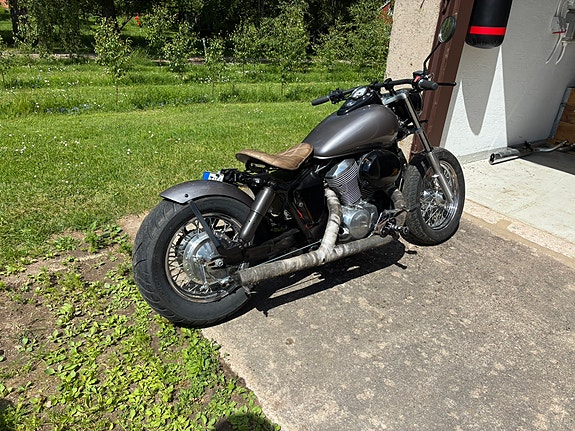 Honda VT750C Shadow 2 of 4