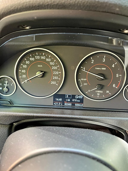 BMW 318d 9 of 9