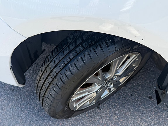 Toyota Yaris 17 of 19