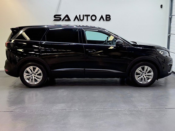Peugeot 5008 4 of 5