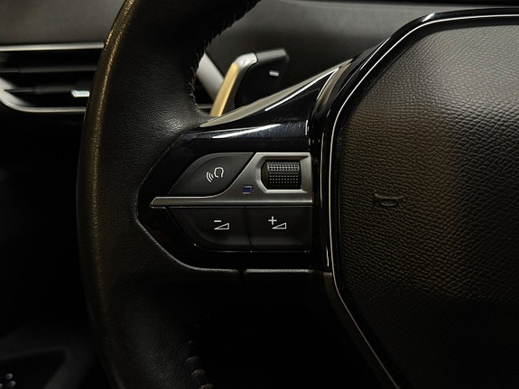 Peugeot 5008 16 of 28