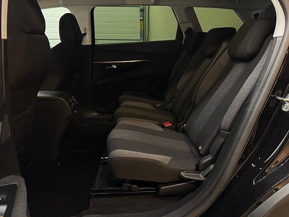 Peugeot 5008 11 of 28