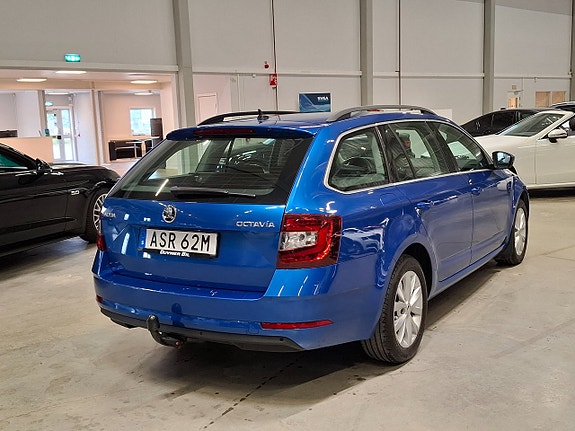 Skoda Octavia 3 of 5