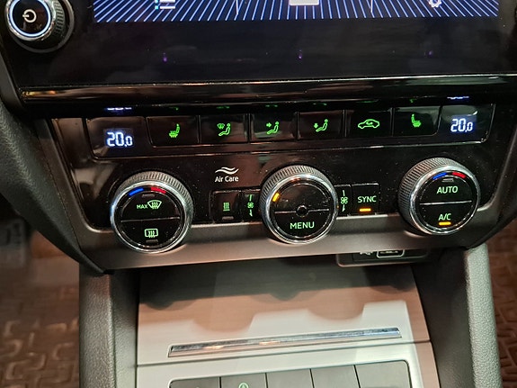 Skoda Octavia 26 of 30