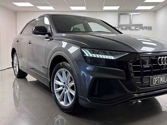 Audi Q8 2 of 20