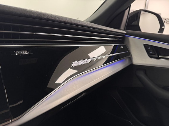 Audi Q8 11 of 20