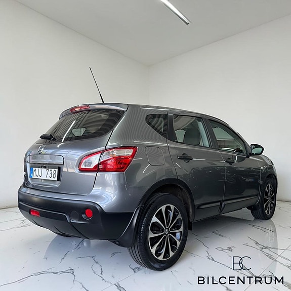 Nissan Qashqai 4 of 5