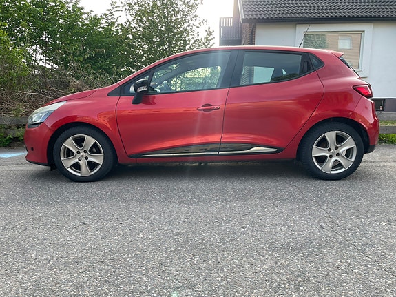 Renault Clio 2 of 5