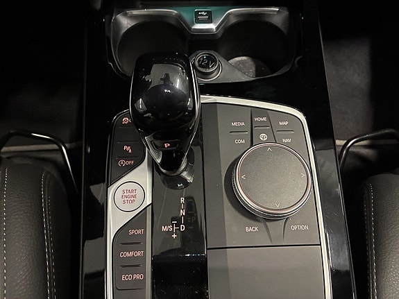 BMW 118i 17 of 23