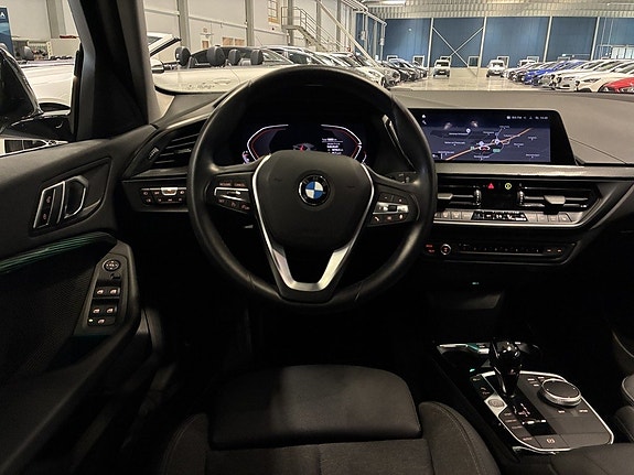 BMW 118i 15 of 23