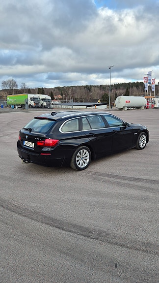 BMW 530d 2 of 2