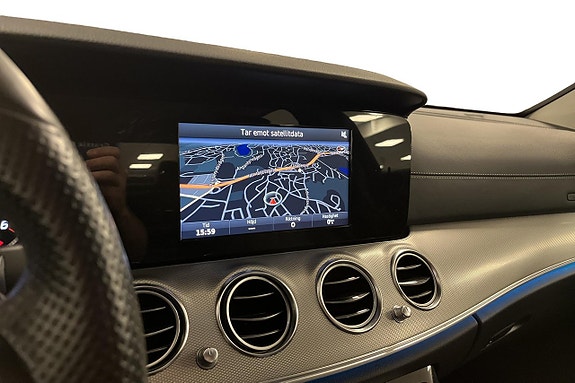 Mercedes-Benz E220 d 16 of 17