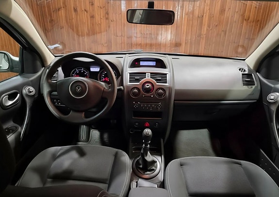 Renault Megane II 8 of 17