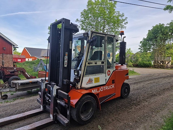 Dan truck 5 ton dieseltruck