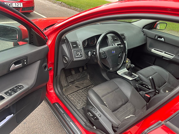 Volvo V50 5 of 6