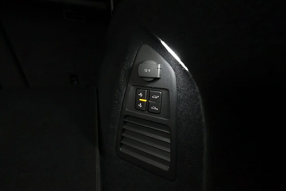 Volkswagen Touareg 9 of 30