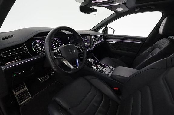 Volkswagen Touareg 14 of 30