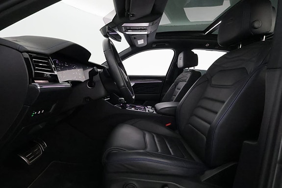 Volkswagen Touareg 12 of 30