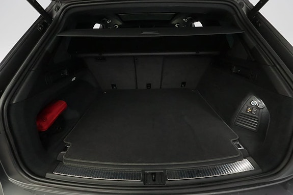 Volkswagen Touareg 8 of 30
