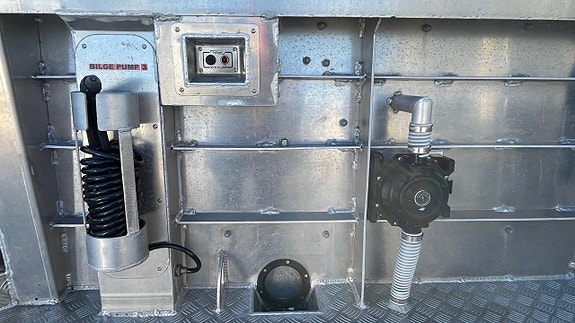 MS BOATS 12, 2 X 300 HK -24 200h 14 of 30