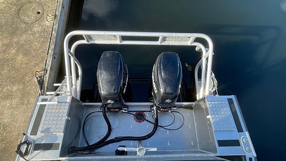 MS BOATS 12, 2 X 300 HK -24 200h 7 of 30