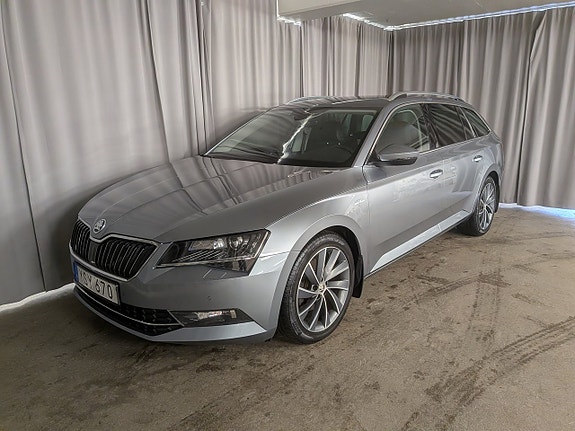 Skoda Superb 3 of 5