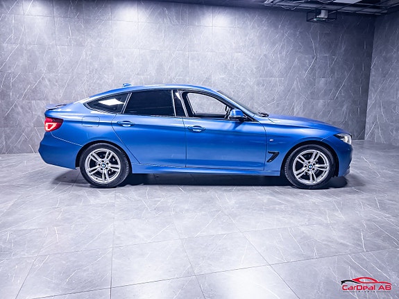 BMW 320 8 of 30