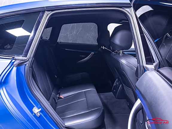 BMW 320 16 of 30