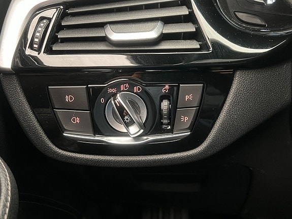 BMW 520d 19 of 30