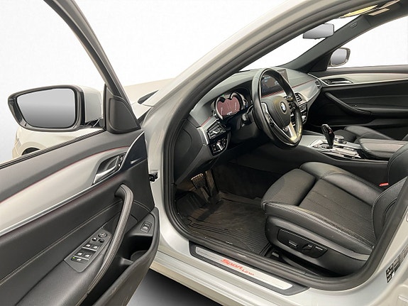 BMW 520d 11 of 30