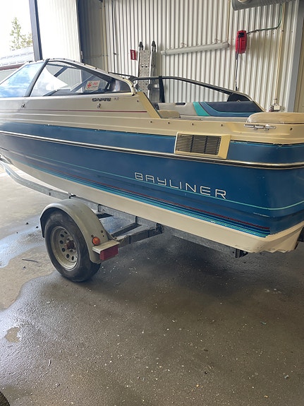 Bayliner capri 5 of 5