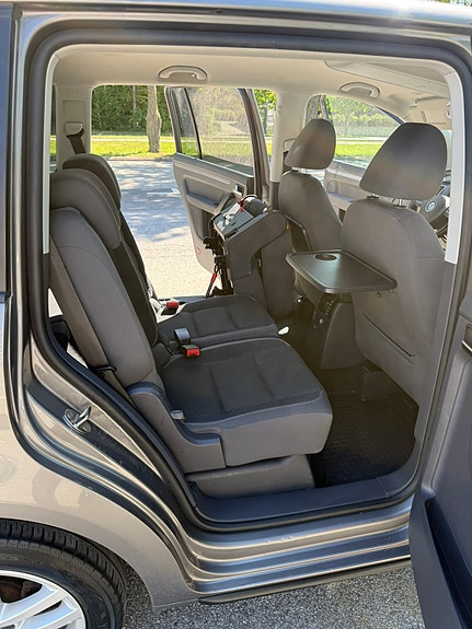 Volkswagen Touran 5 of 5