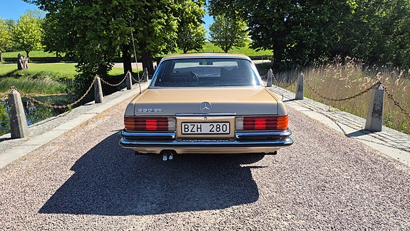 Mercedes-Benz 280 SE 11 of 20