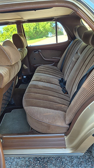 Mercedes-Benz 280 SE 15 of 20