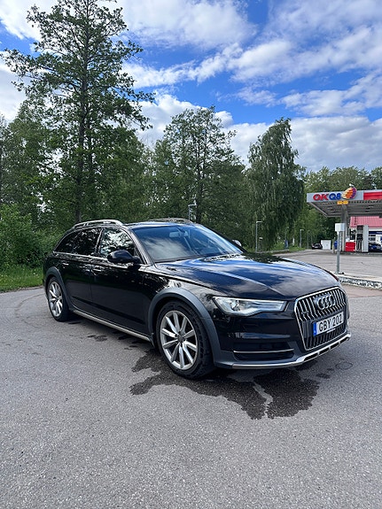 Audi A6 allroad 2 of 5