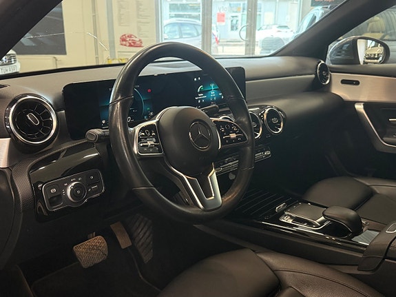 Mercedes-Benz A180 d 8 of 19
