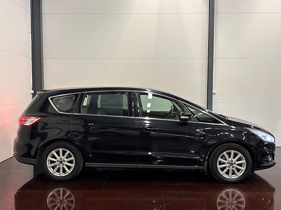 Ford S-MAX 3 of 5
