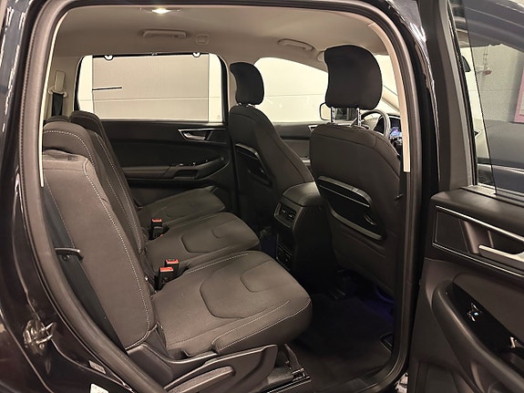 Ford S-MAX 30 of 30