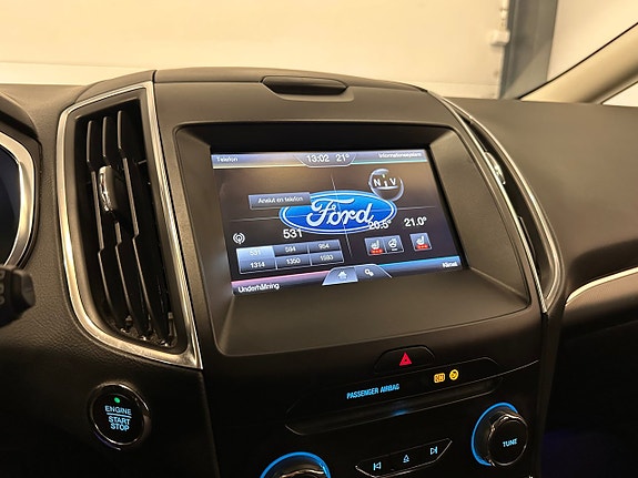 Ford S-MAX 12 of 30