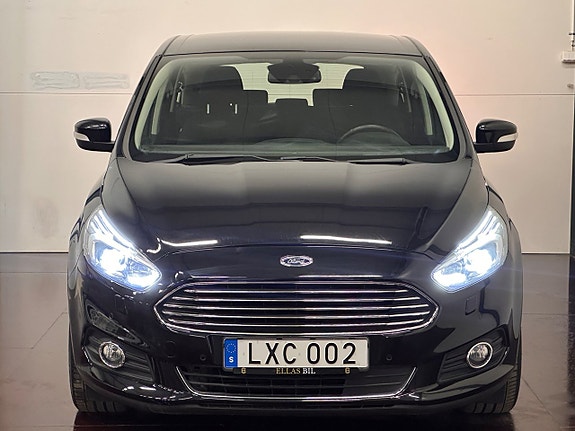 Ford S-MAX 2 of 5