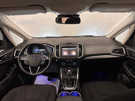 Ford S-MAX 21 of 30
