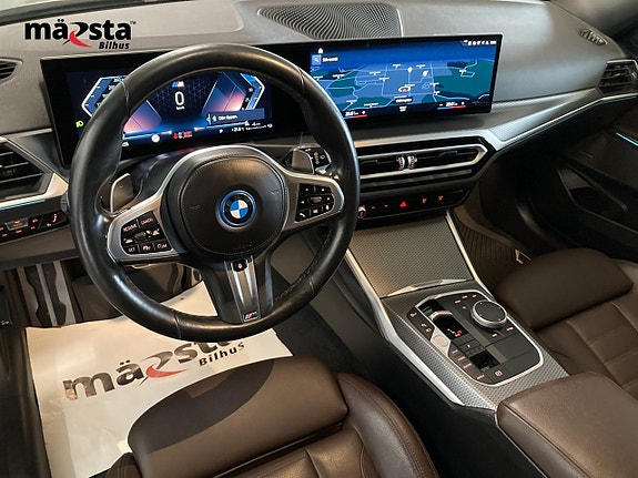 BMW 330e 12 of 19
