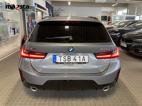 BMW 330e 6 of 19