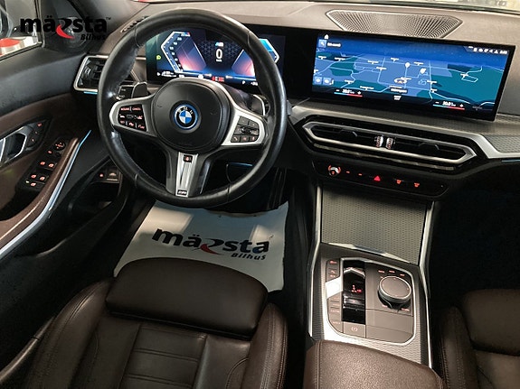 BMW 330e 10 of 19