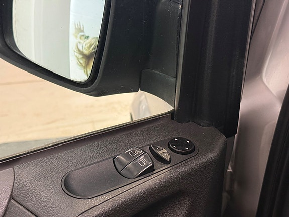 Mercedes-Benz Vito 122 8 of 24